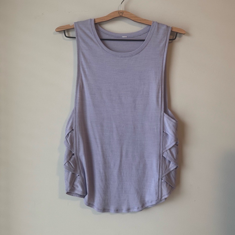 LULULEMON tank